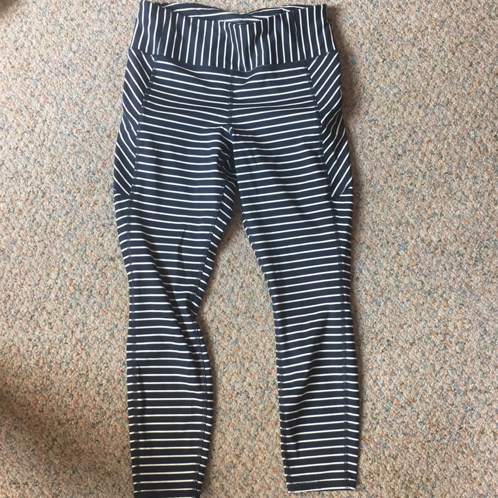 Striped athletes yoga pants